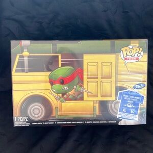 FUNKO POP NEW NIB RARE, XL Unisex, Teen size/ JR’s. View images for all details.